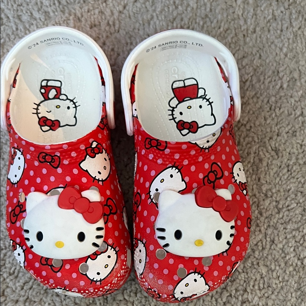 Sanrio Hello Kitty Kids Slippers - Red and White - Picture 4 of 12
